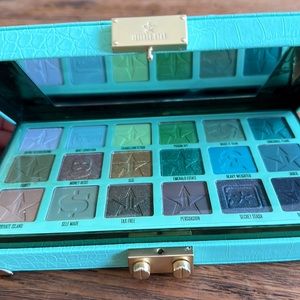 listing-status-banner